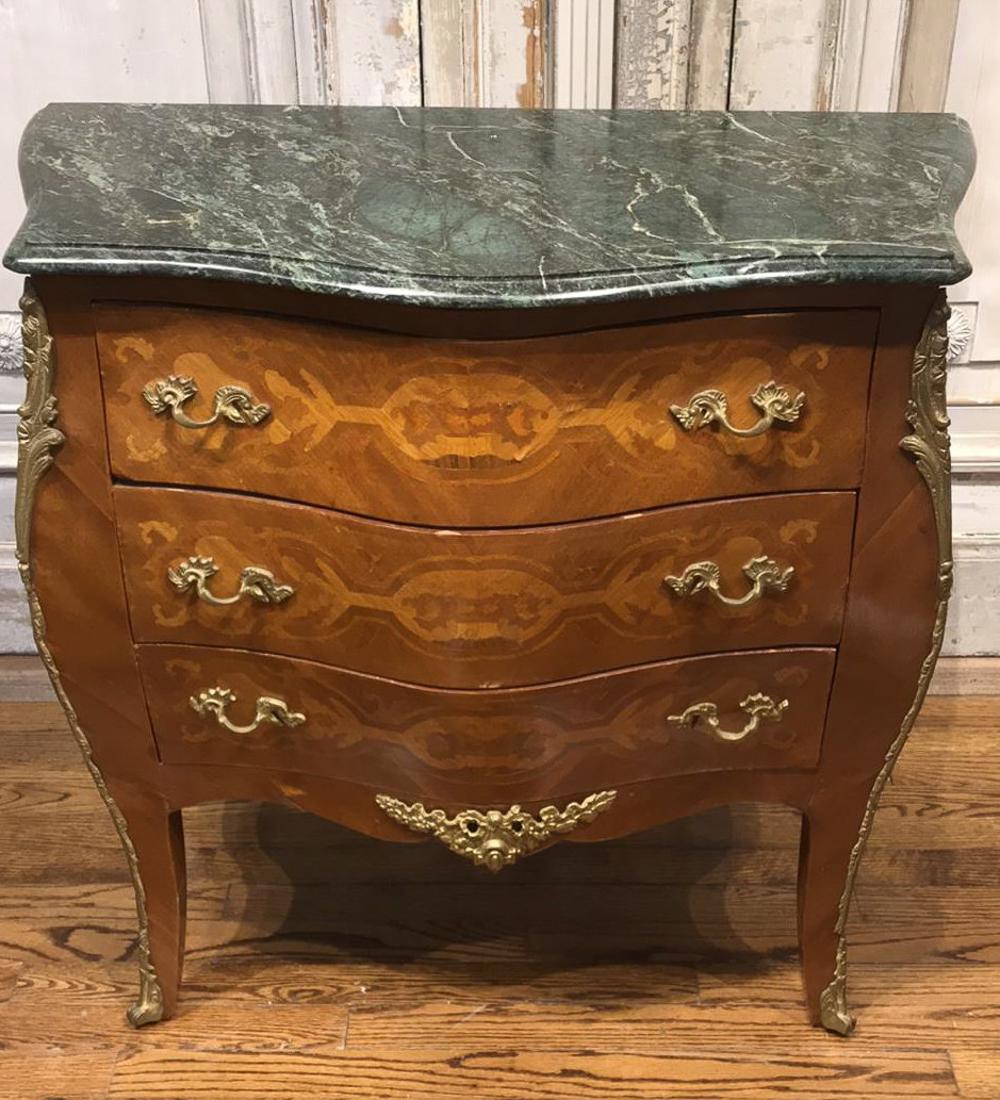 French Style Commode. (1 of 6)