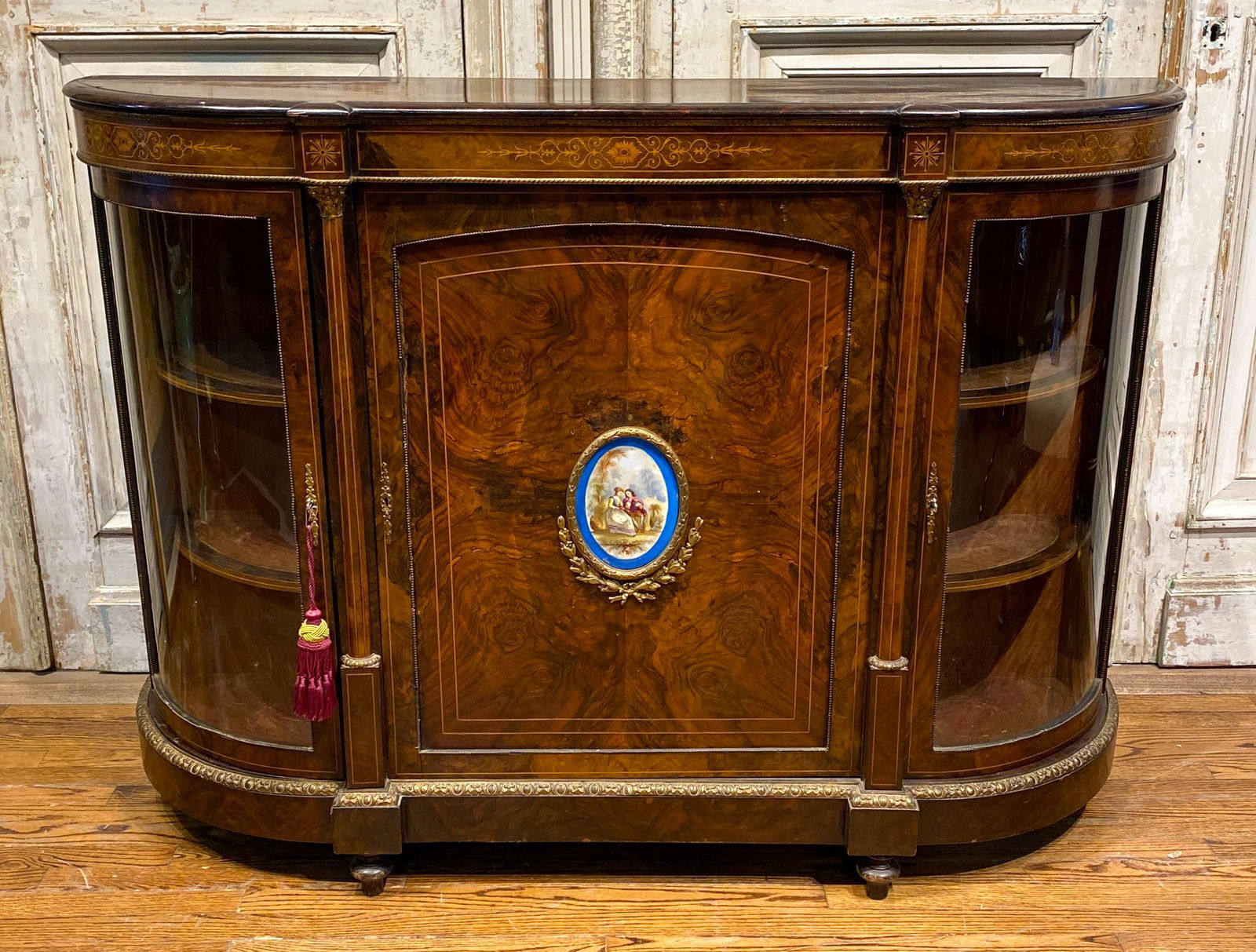 French Napoleon III Inlaid Credenza: Burl Walnut With Ebony And Various Inlays, C. 1860.see Photos For Condition And Loss 13.5d X 58w X 42h