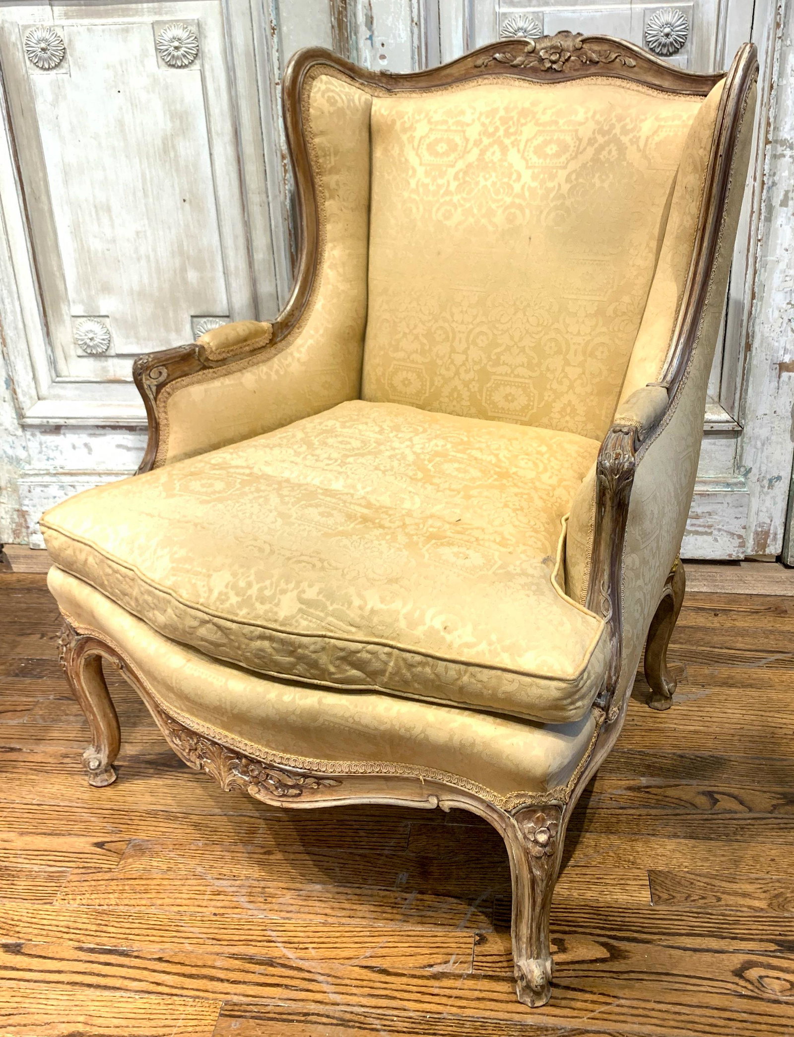 Nice French Louis XV Style Upholstered Bergere: With Damask Fabric, Good Condition, Antique With Later Finish, 38 H X 29 W