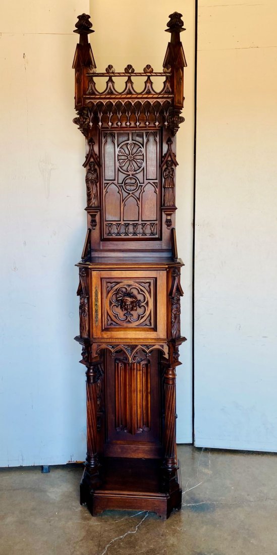 Carved Gothic Hall Stand: 20.5x14.5x94.5