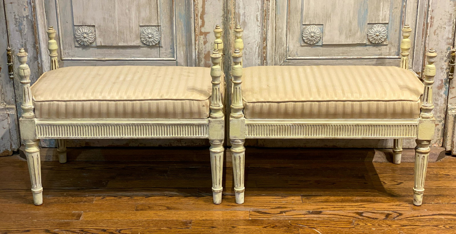 Pair Of French Louis Xvi Style Painted Benches: 24x15x20h