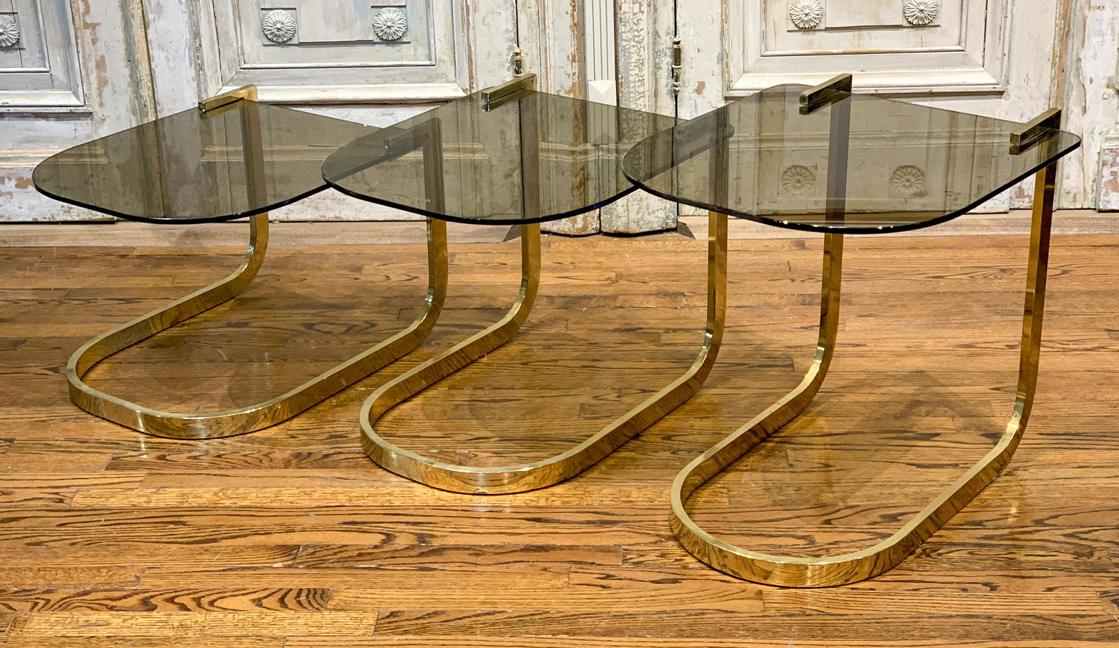 Nesting Tables: 22h x 20w x 26d