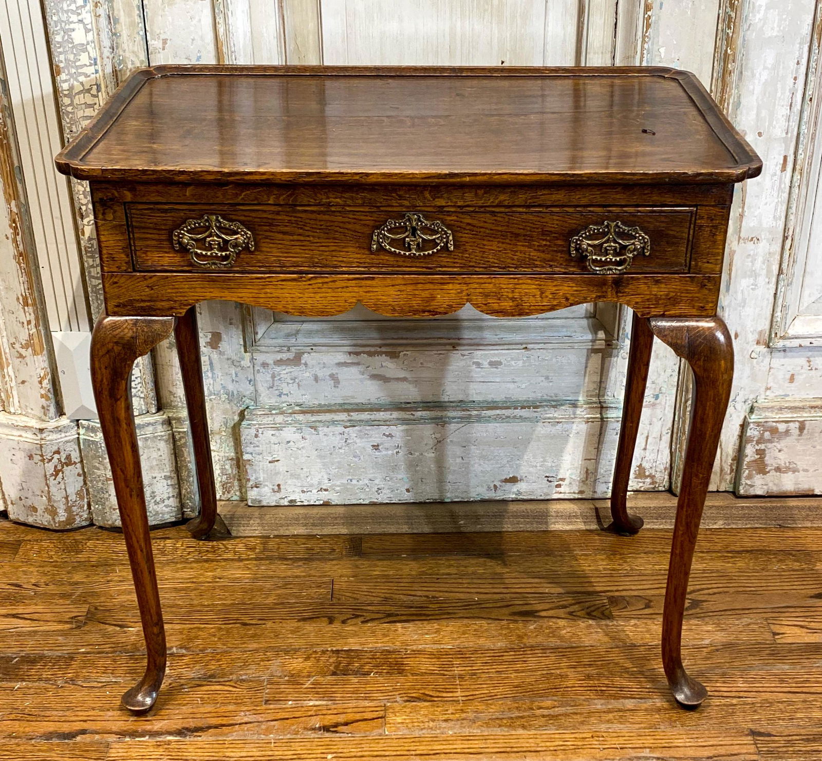English Queen Anne Style Oak Lowboy: With Single Drawer 26.5x18x28 Good Antique Condition, C.1900