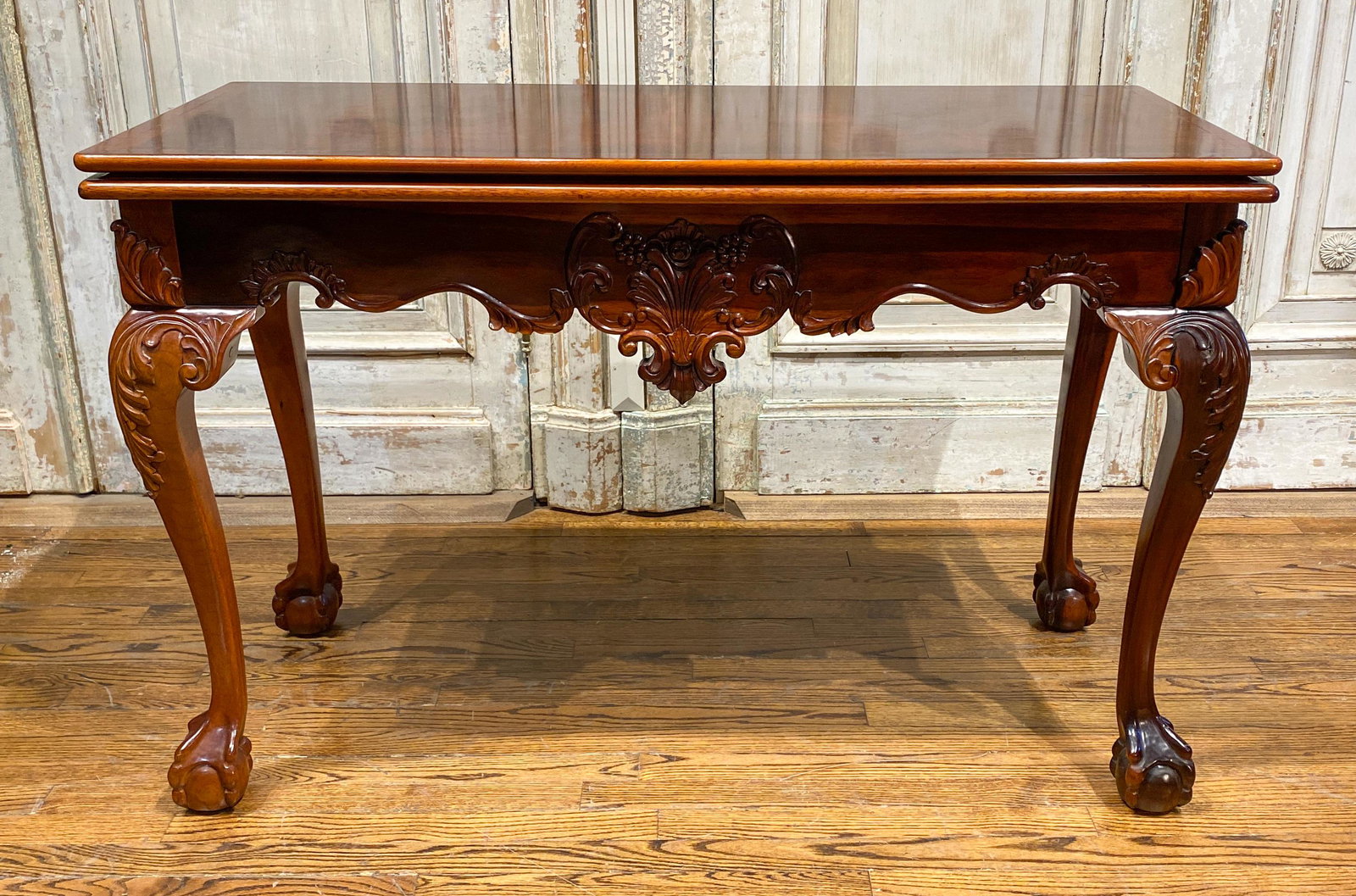 Mahogany Ball And Claw Fold-out Console Table: 20c 20x48x31h