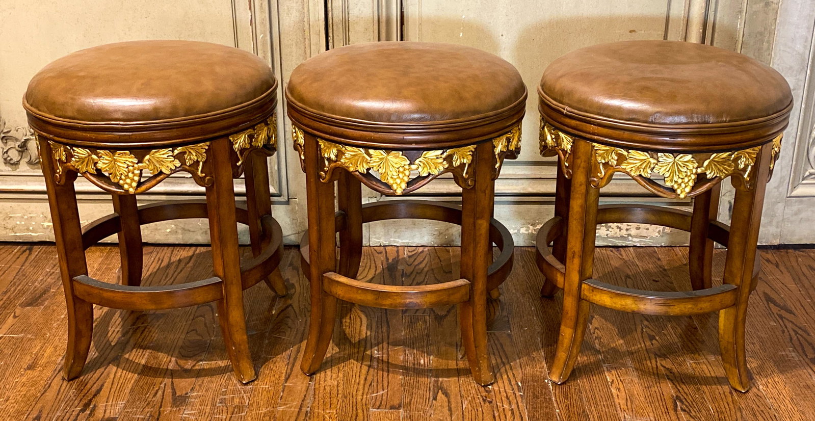 3 Table Height Stools: 20c Excellent Condition 23x18