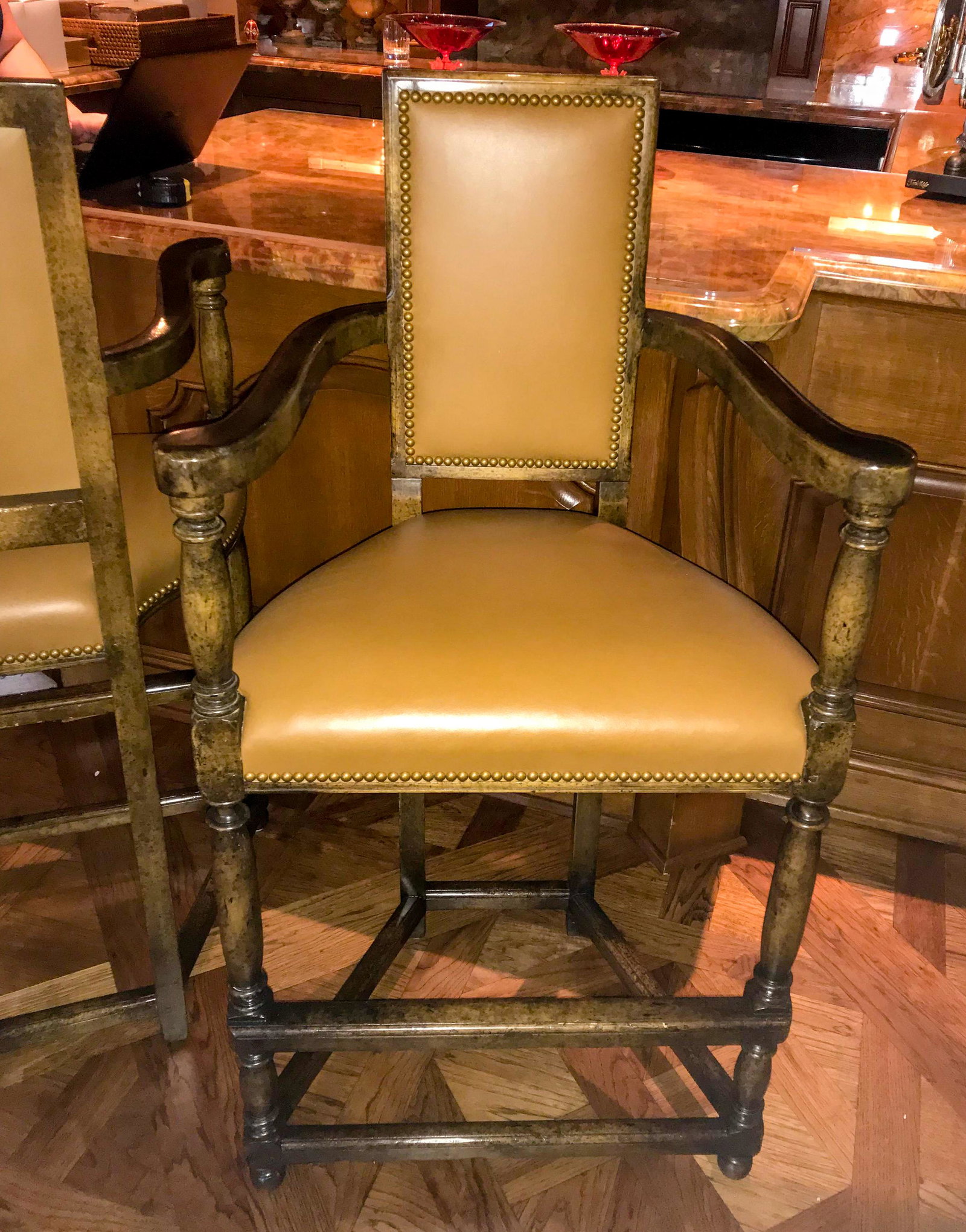 Pair Minton Spidell Barstools, English Design: 23 X 17 X 46