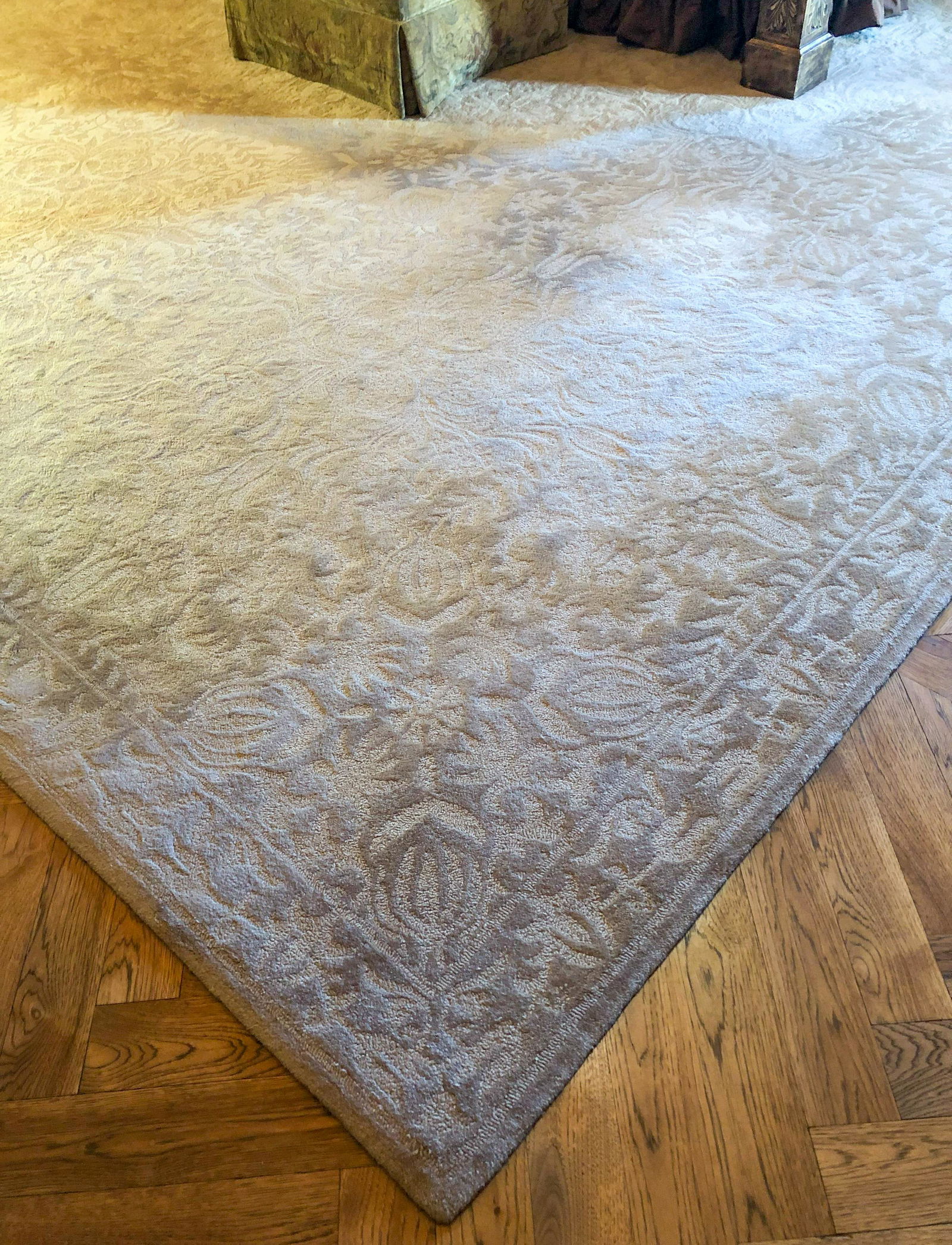 Custom Edward Fields Rug In Neutrals: Taupe/cream, Good Condition, Cost Over $8000 New 184 X 190