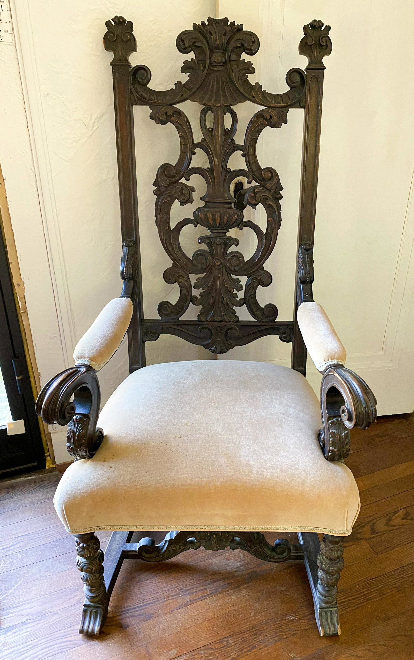 Continental Mahogany Hall Chair: 27.5 X 26 X 54 Late 19th Century, In The Baronial Taste