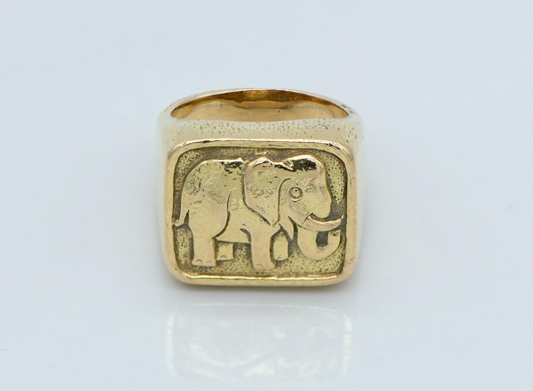David Webb Elephant Signet Ring: 18k Gold, 23.6 Grams. See attached photos for sizing information.
