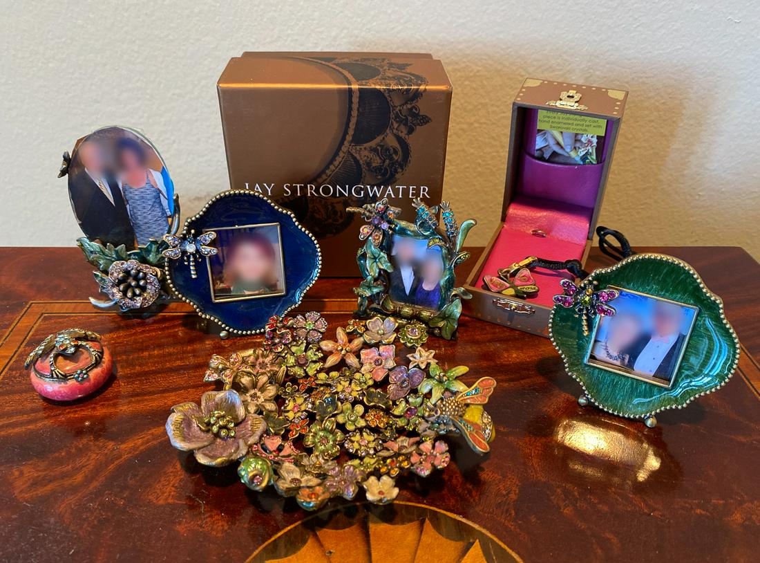 8 Piece Lot Of Jay Strongwater: 7 Of The 8 Pieces Are Signed Jay Strongwater.