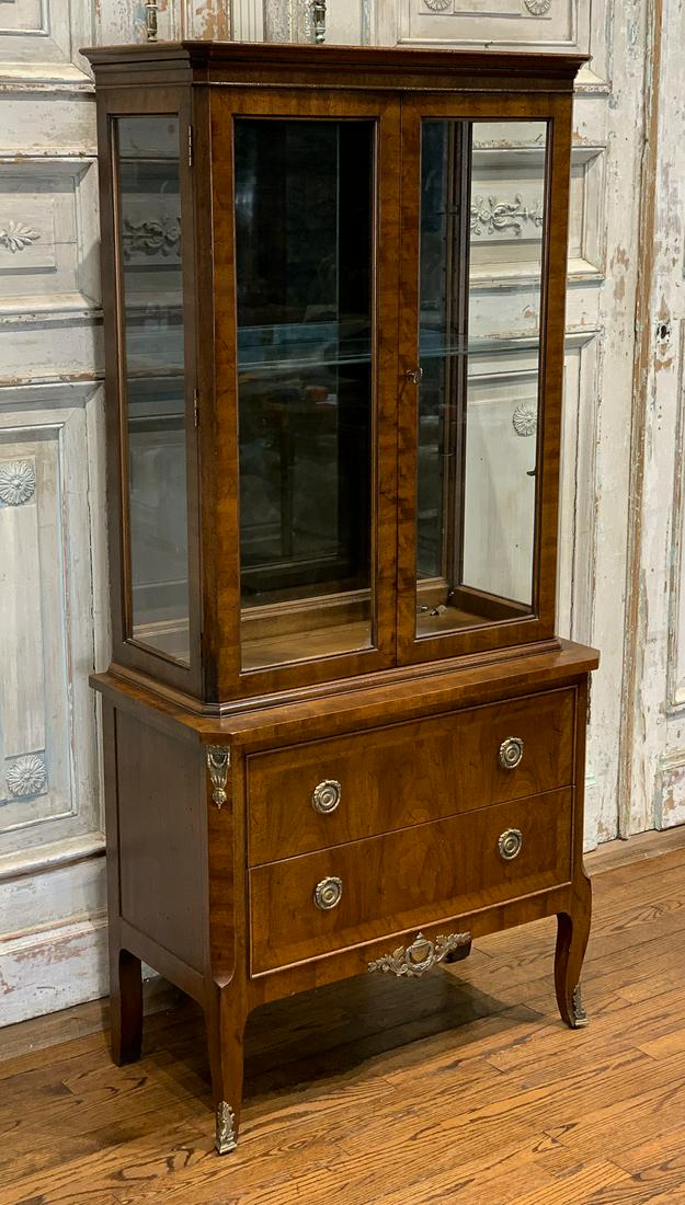 Henredon Display Cabinet: 20th Century With Mirrored Back And Glass Shelf. 30w X 15d X 63.25h