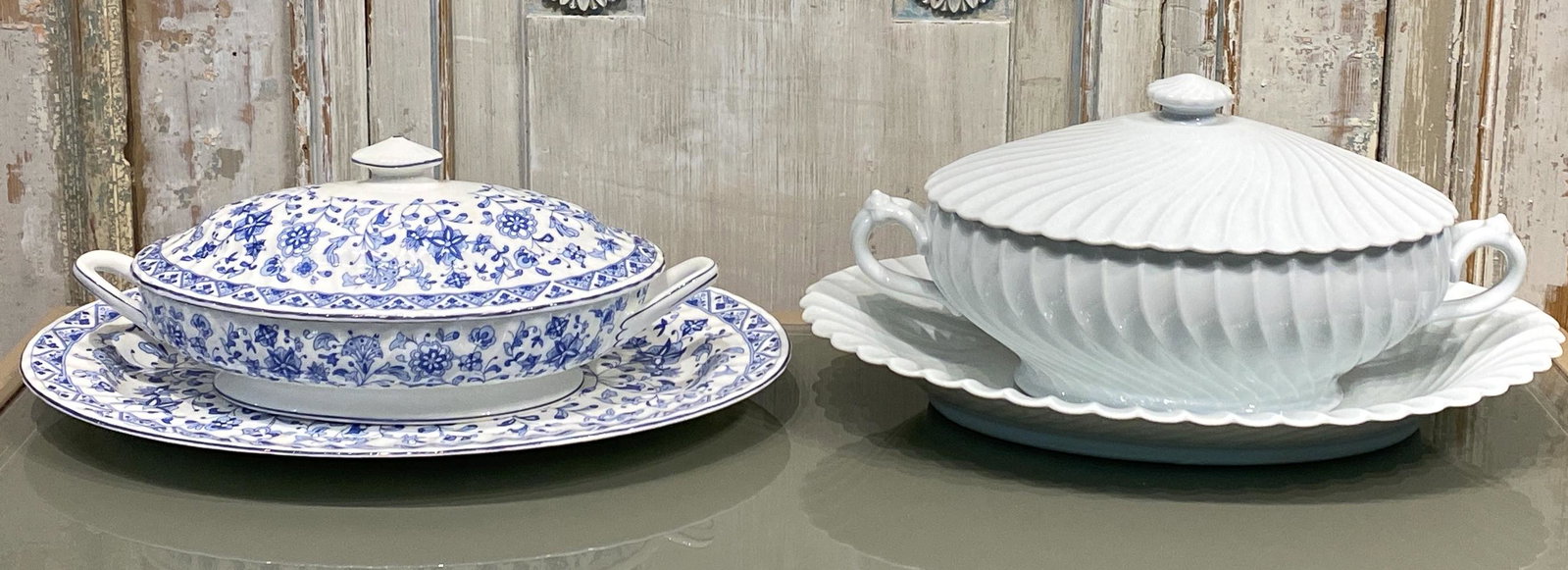 2 Fine Porcelain Tureens: Minton Shalimar And Haviland Limoges. See Photos For Slight Loss. No Chips. Largest Underplate Is 17 Inches.