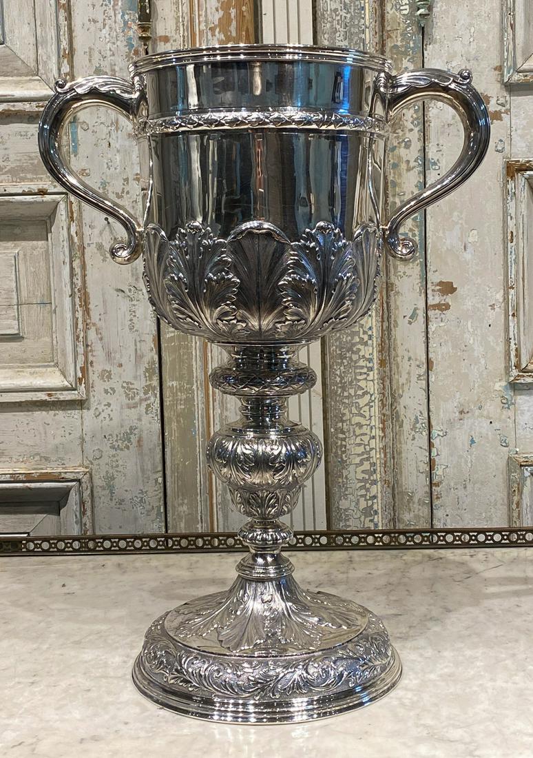 Thomas Bradbury & Son Sterling Presentation Urn (1 of 6)