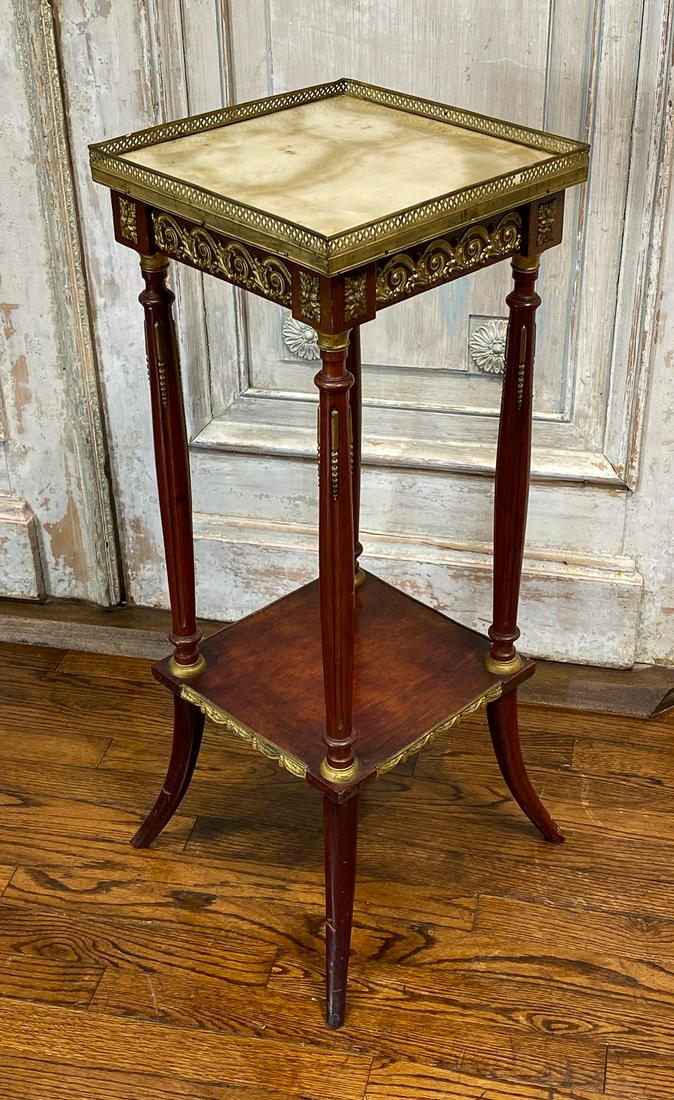 Continental Bronze Mounted Stand (1 of 4)