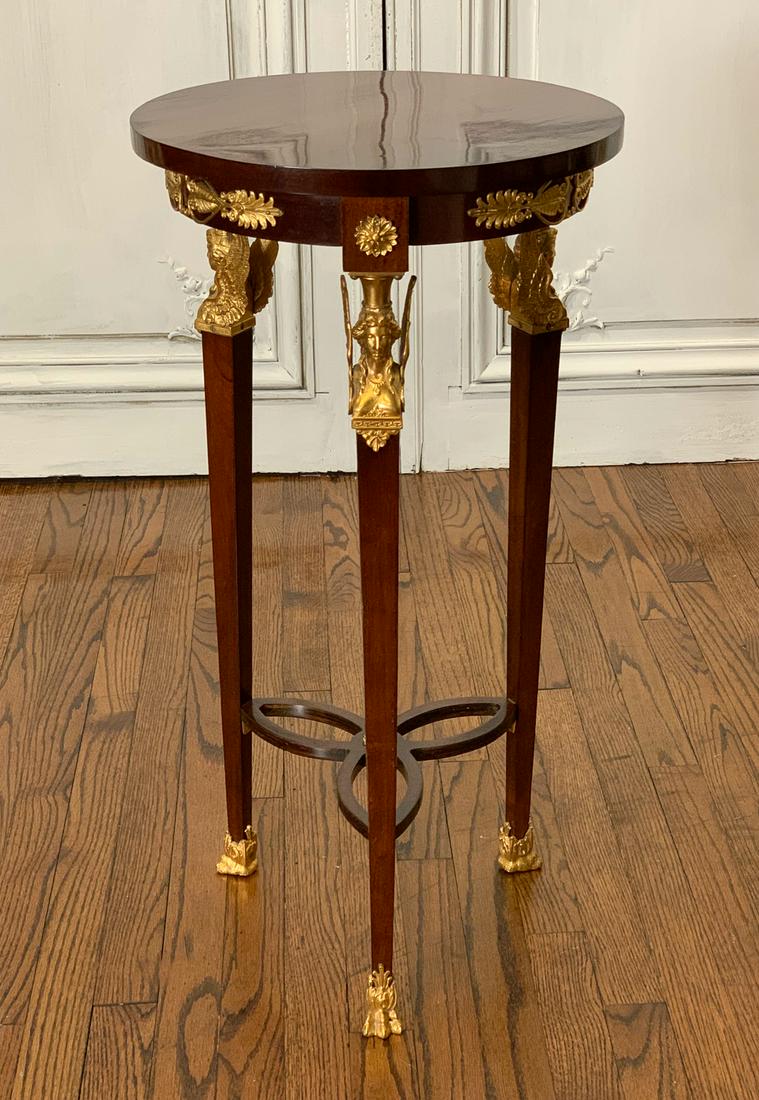 Small Mahogany Side Table (1 of 8)