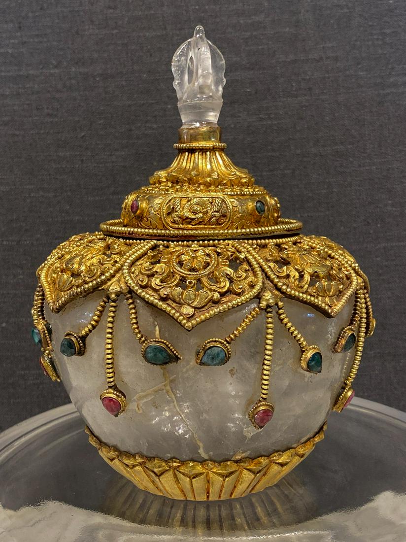 Very Fine Rock Crystal Temple Jar (1 of 9)