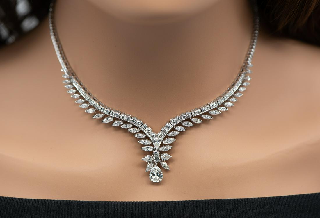 Stunning Diamond Necklace (1 of 14)
