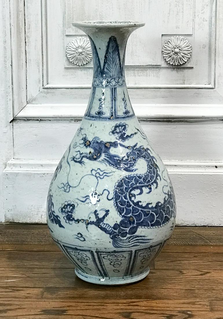 Chinese Blue And White Earthenware Vase (1 of 6)
