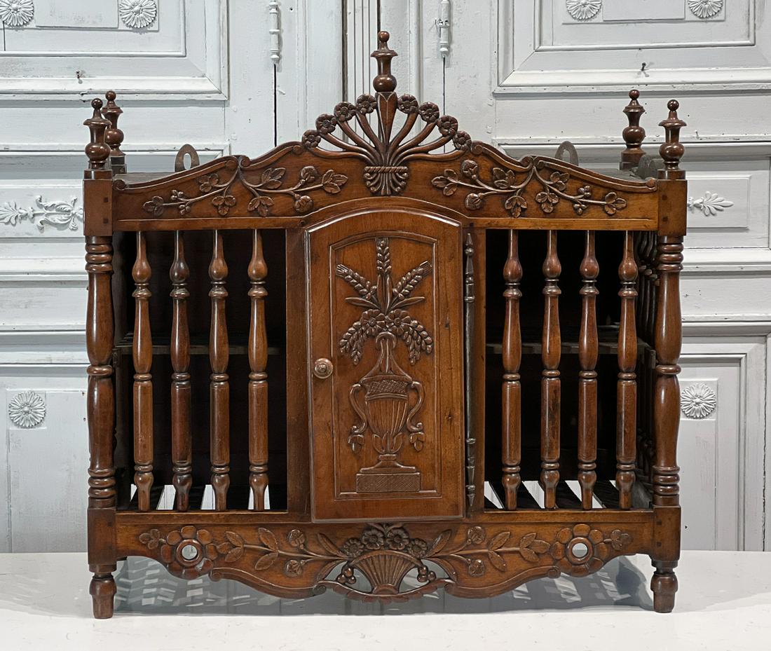 Country French Walnut Panetierre (1 of 9)