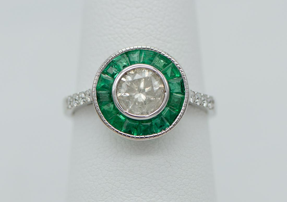 Diamond And Emerald 18k WG Ring (1 of 14)