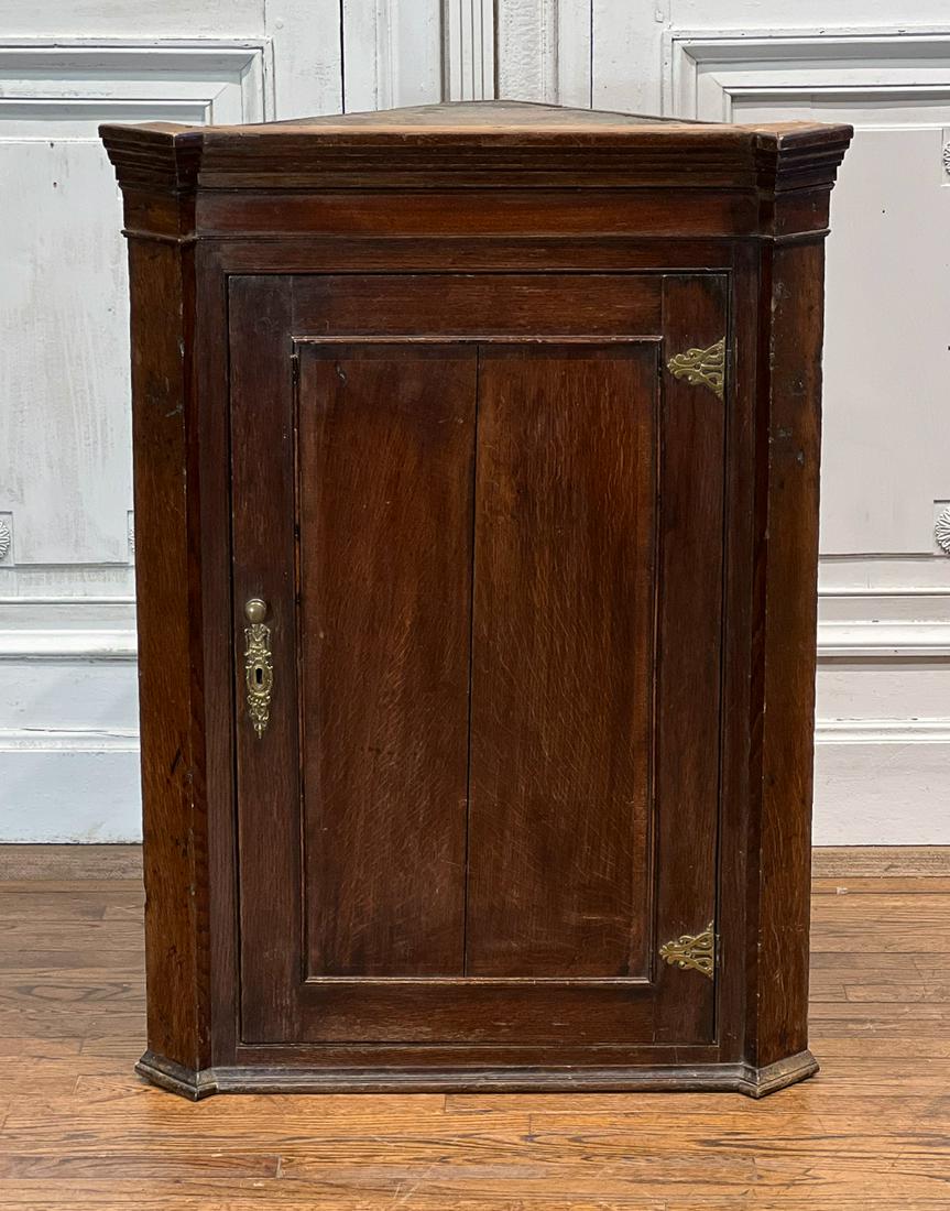 George III Oak Corner Cabinet (1 of 10)