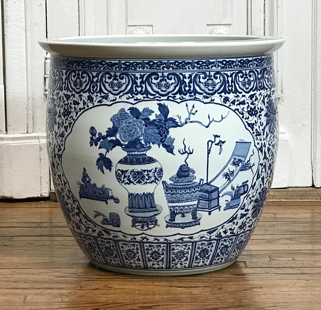 Large Chinese Blue And White Porcelain Fish Bowl (1 of 9)