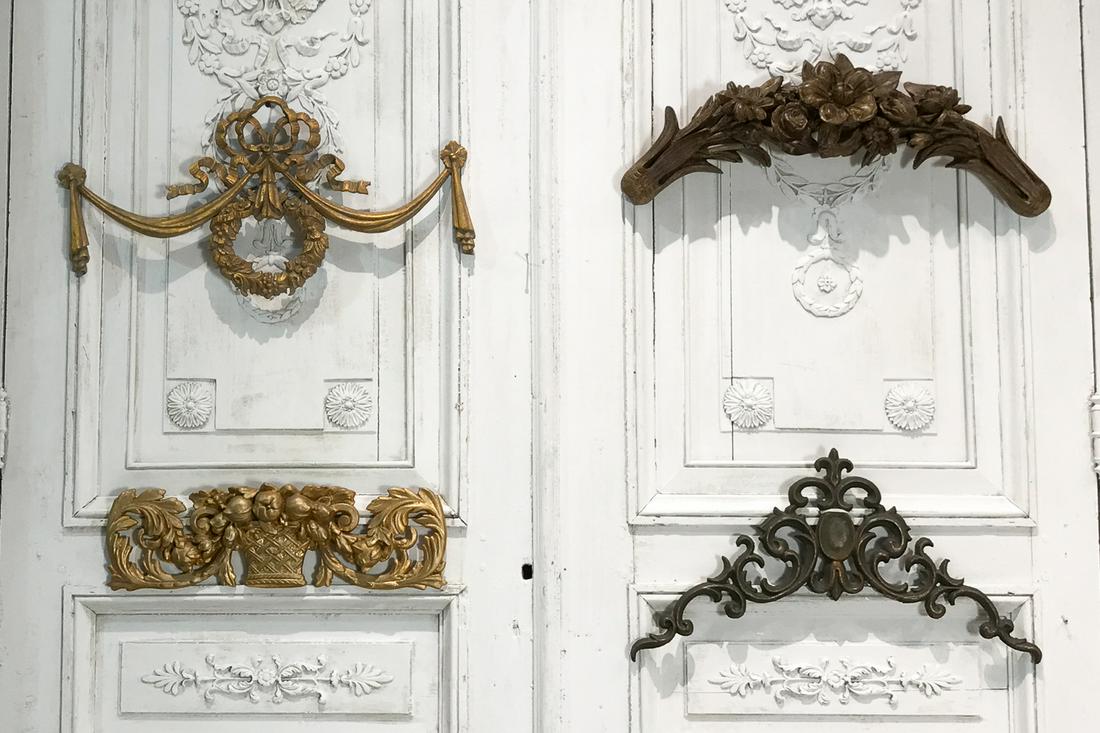Four Louis XVI Style Wall Appliques (1 of 7)