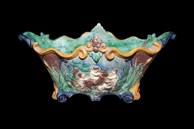 Italian Faience Soap Dish 19th c.: Italian Faience Soap Dish 19th c.