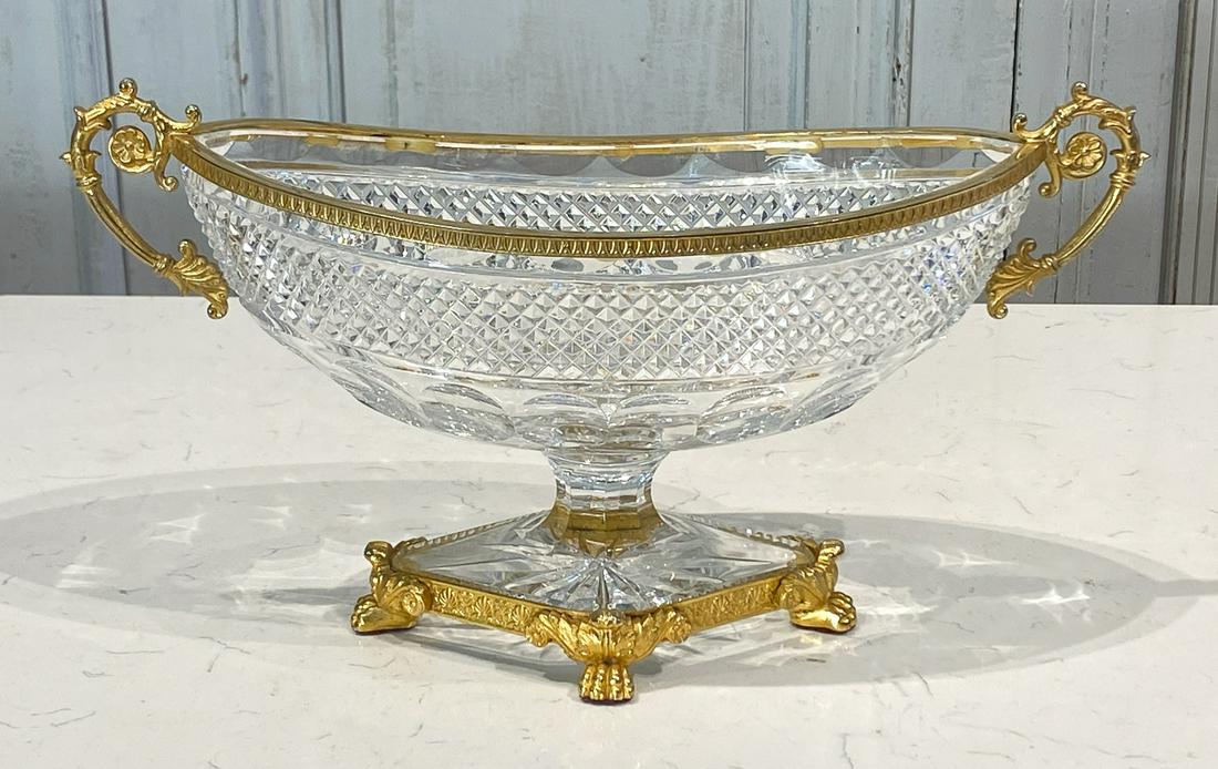 Baccarat-style Crystal And Bronze Centerpiece: Crystal Bowl Having Bronze Mounts. 16 x 6.5 x 7.25. No Chips Or Cracks. See Photos For Additional Condition.
