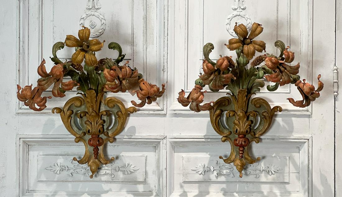 Pair Painted Tole Lily Appliques (1 of 13)