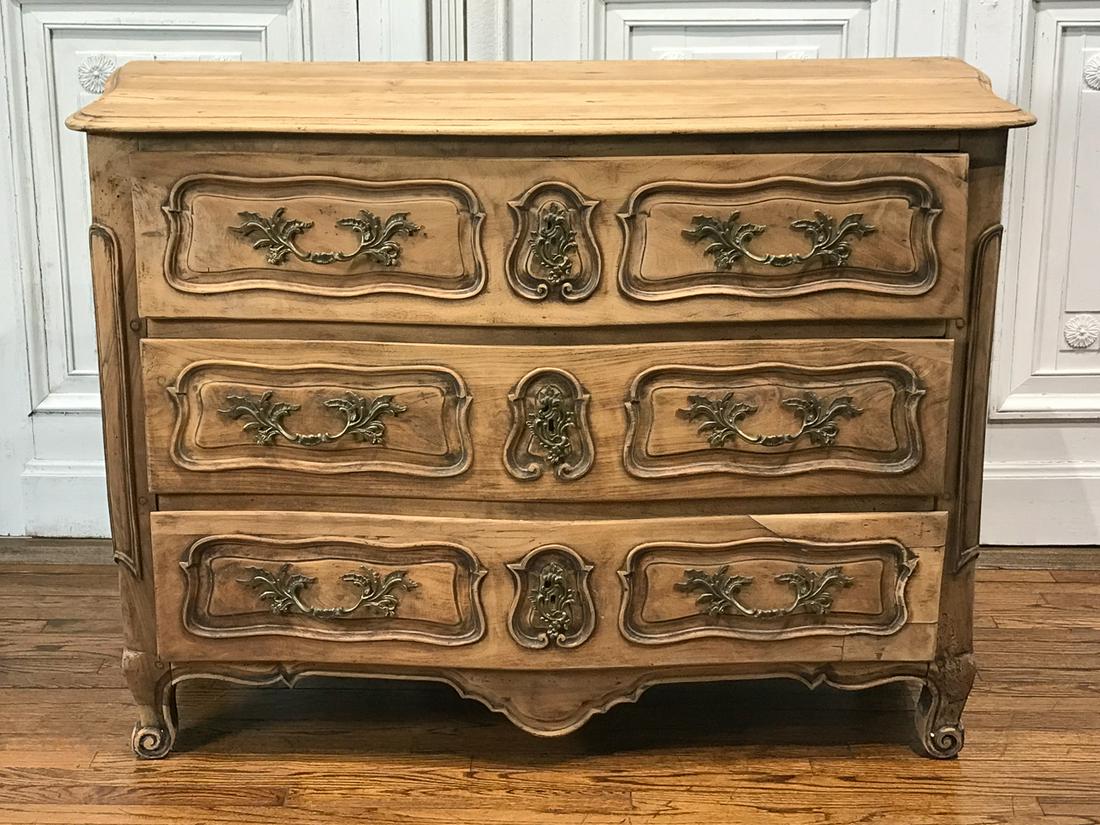 Louis XV Walnut Commode (1 of 11)