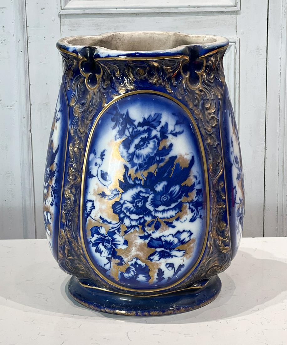 Large Flow Blue Pottery Planter (1 of 13)