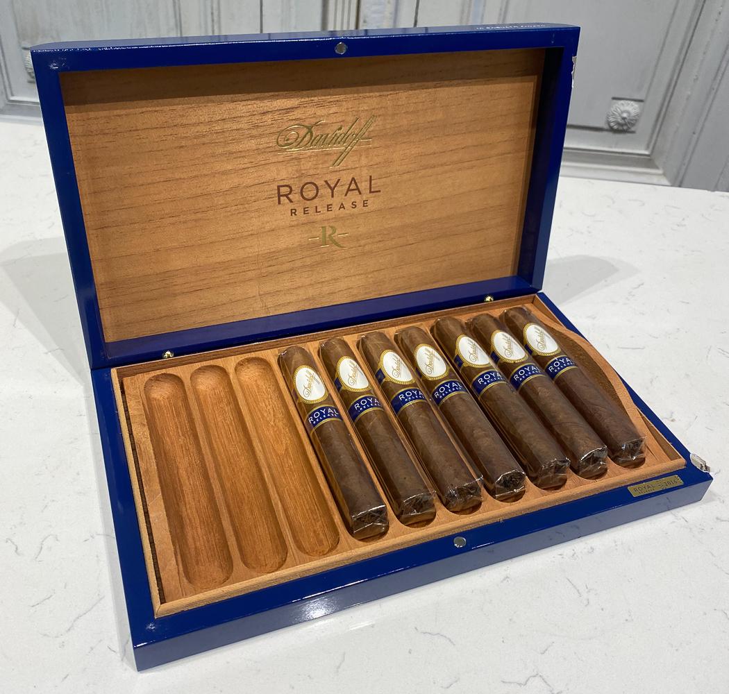 Seven Davidoff Cigars (1 of 4)