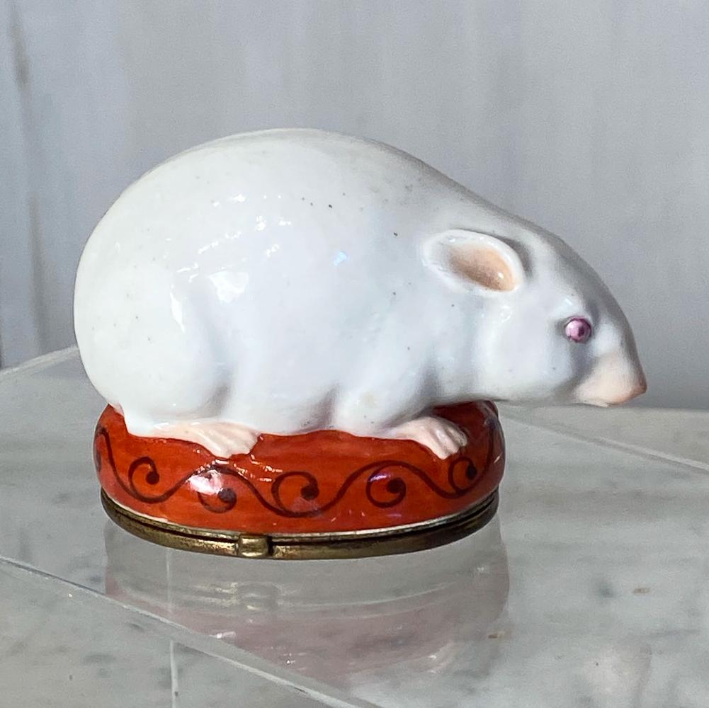 Fine Porcelain Mouse Bonboniere Snuff Box (1 of 5)
