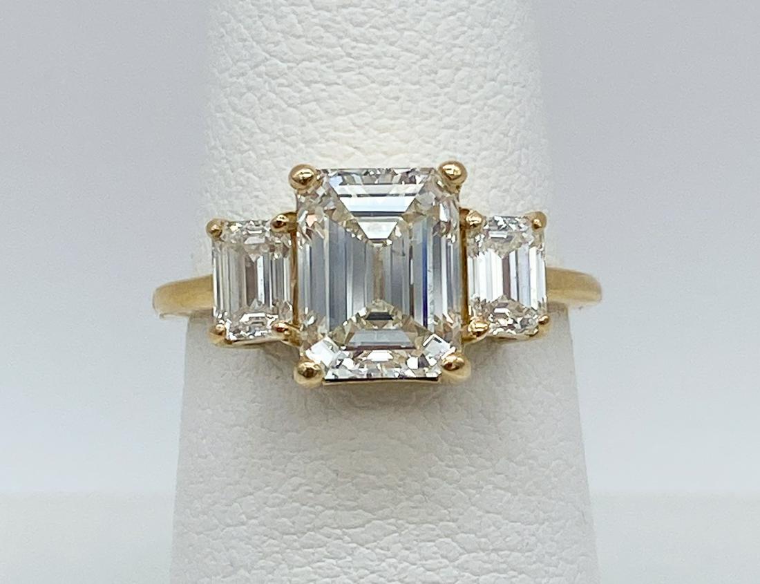 GIA Diamonds 3-Stone Ring (1 of 11)