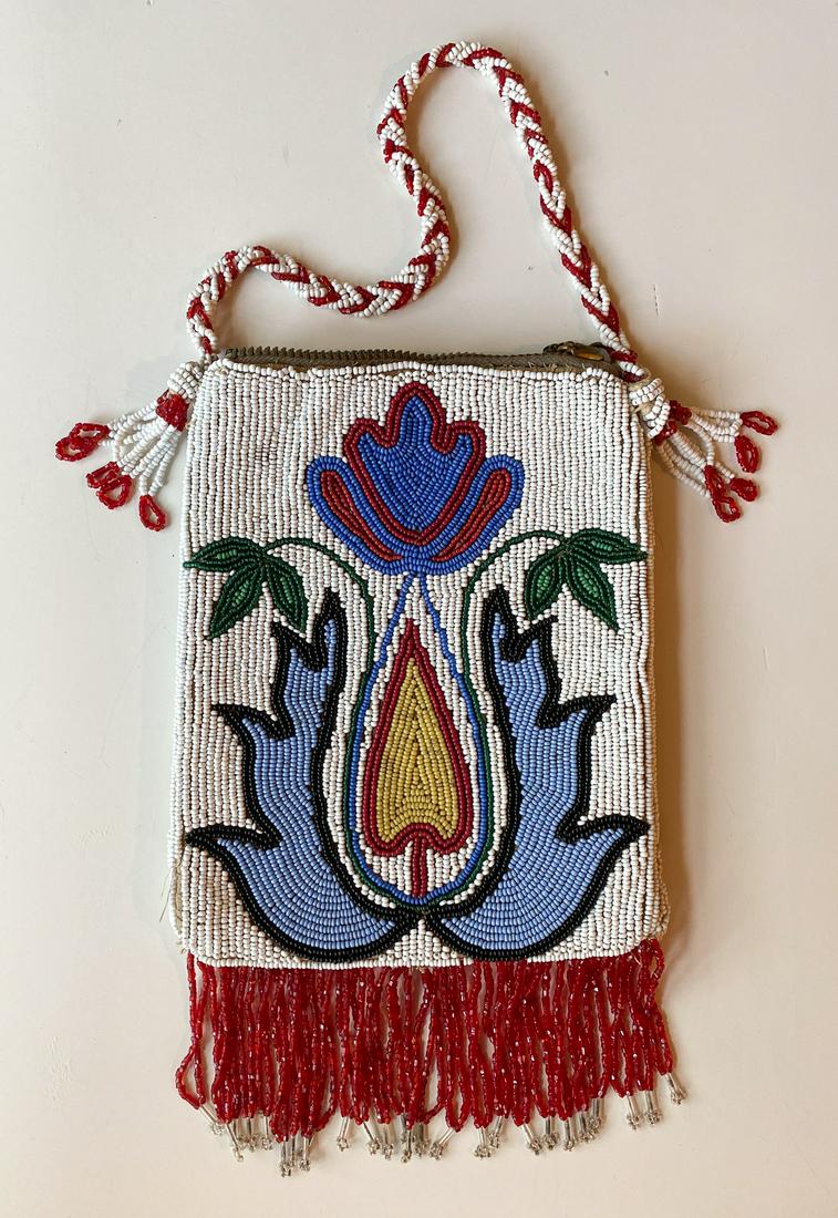 Nez Perce Beaded Evening Bag (1 of 9)