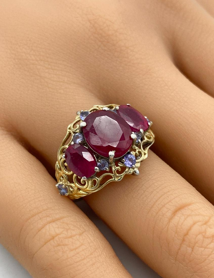 Niassa Ruby And Tanzanite Ring: Marked 925 Sterling. Weight 4.9 Grams. Size 7. Vintage. See Photos For Additional Condition Commensurate With Age And Wear.