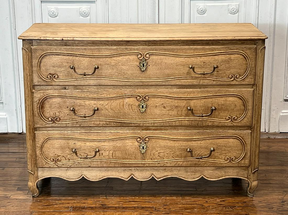 Provincial Louis XV Oak Commode (1 of 9)