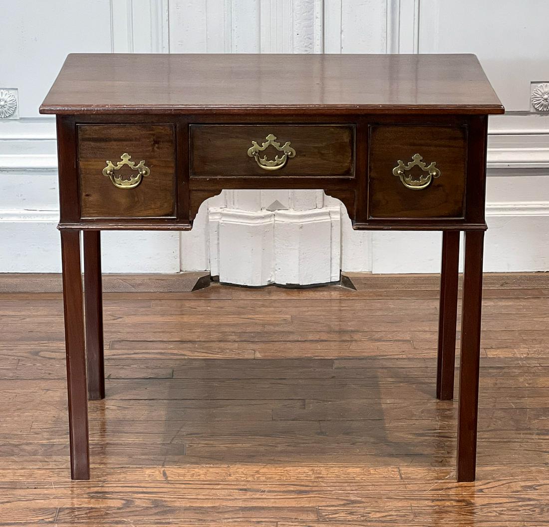 Chippendale Style Mahogany Dressing Table (1 of 9)