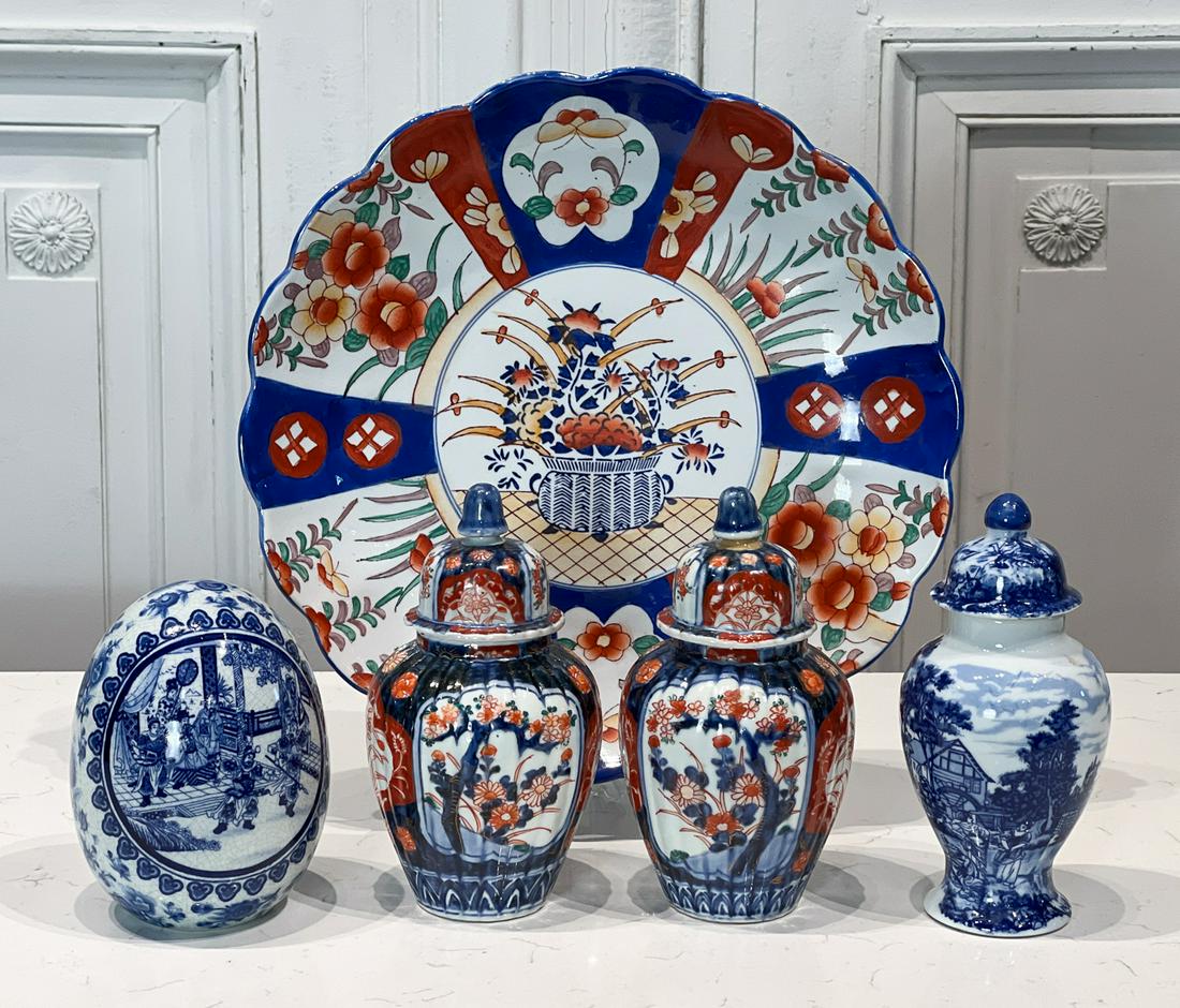 Group Of Five Japanese Meiji Pottery Pieces (1 of 8)