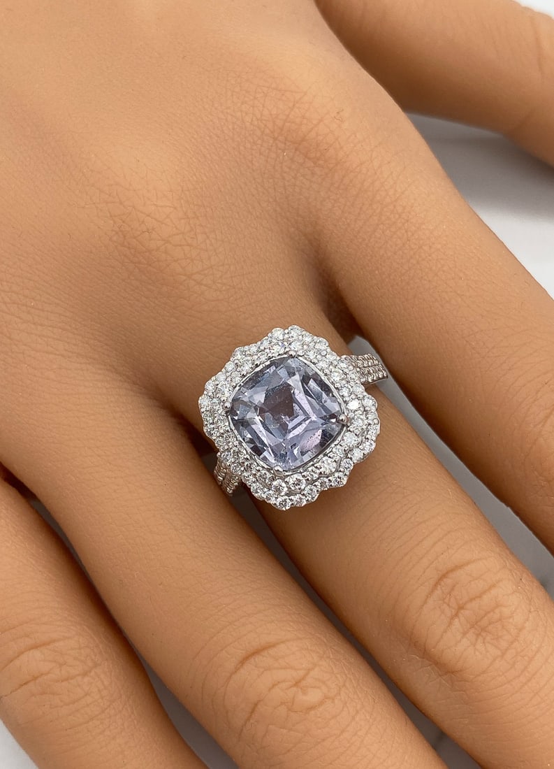 Rare GIA Sapphire And Diamond Ring (1 of 7)