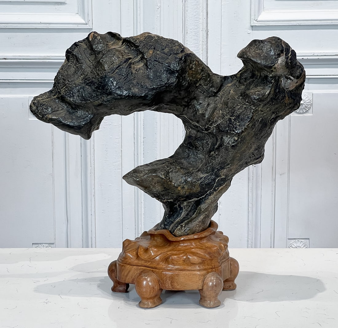 Chinese Lingbi Gongshi Scholar's Stone (1 of 7)