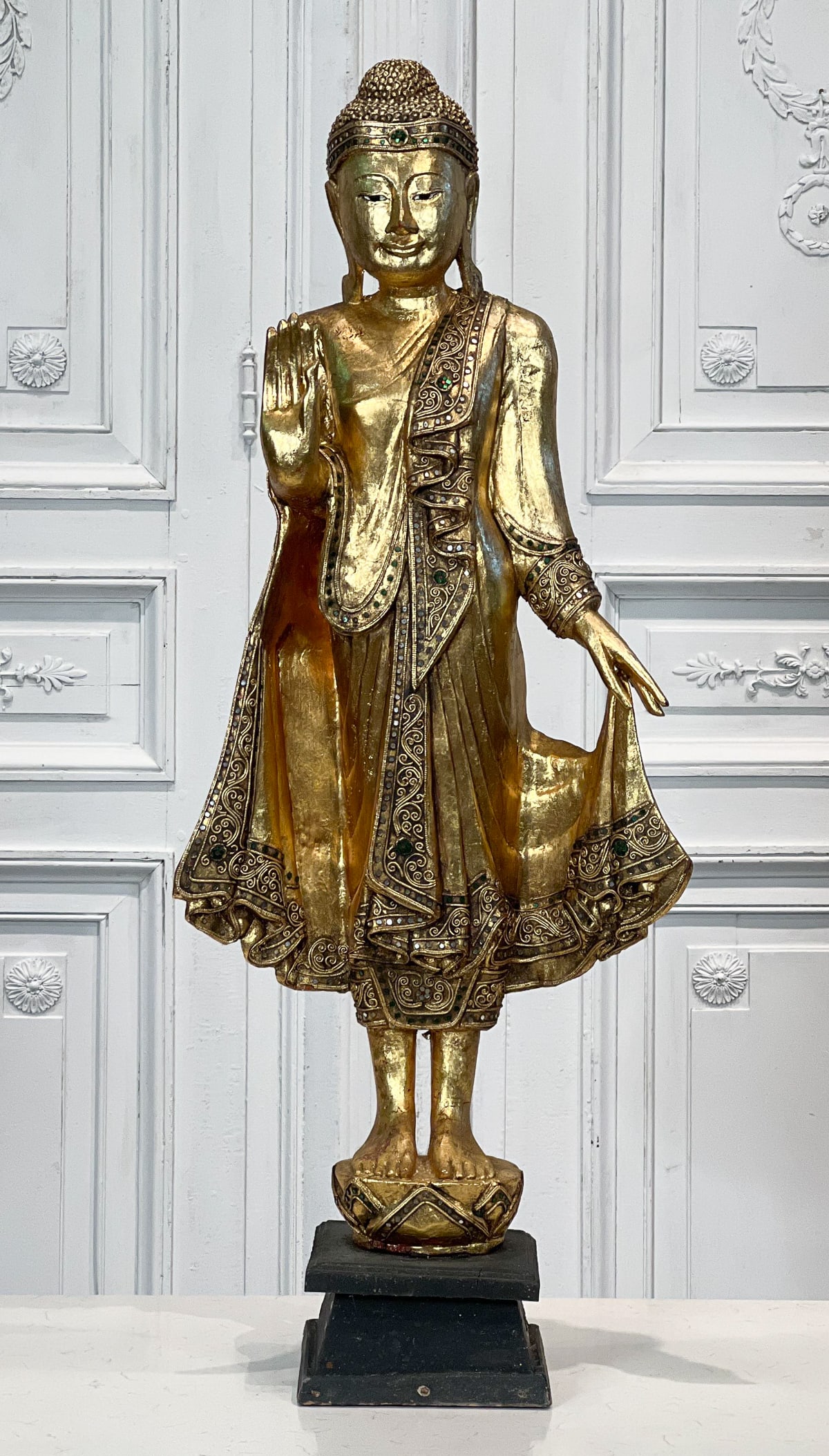 Large Carved And Giltwoood Buddha Figure (1 of 7)