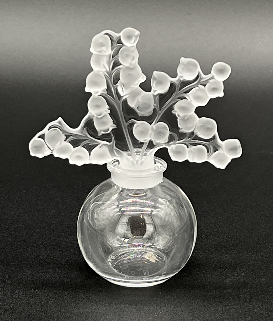 Lalique Clairfontaine Perfume Bottle (1 of 6)