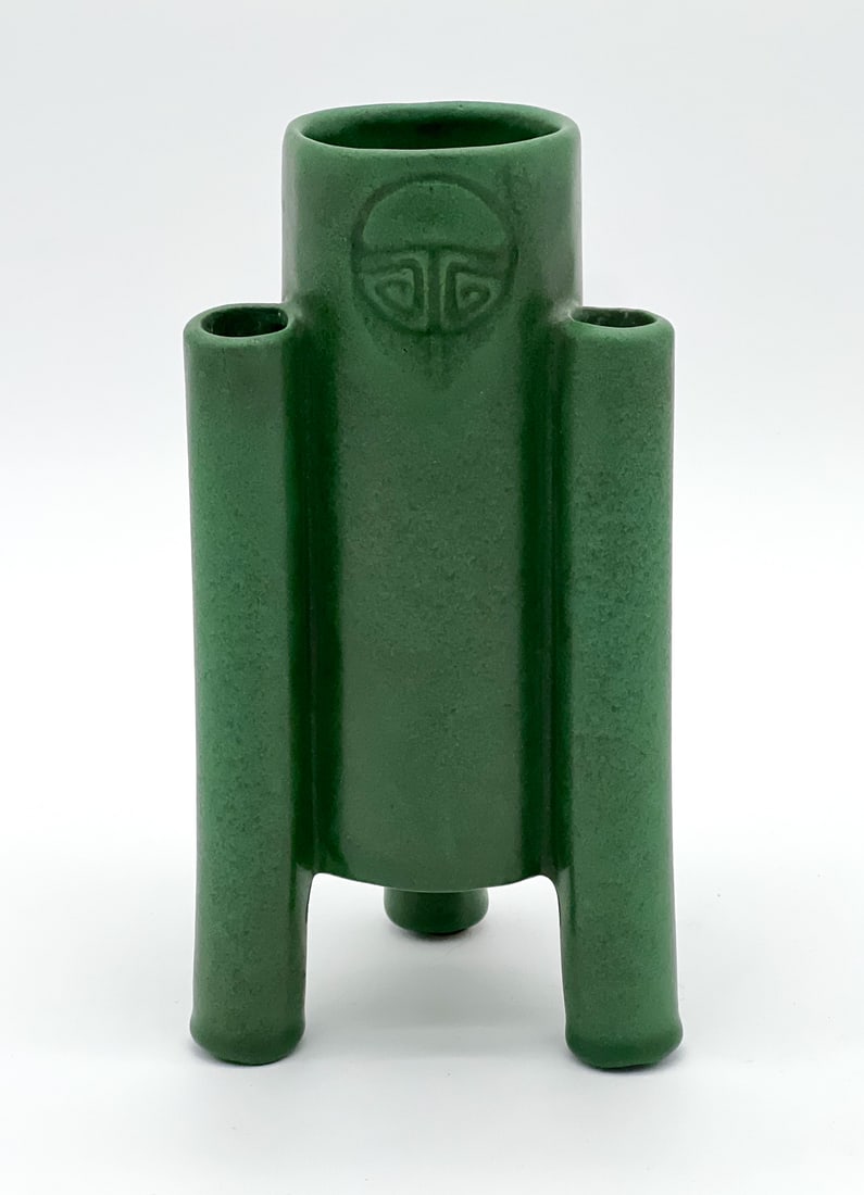 Weller Art Pottery Bedford Glaze Buttress Vase (1 of 6)