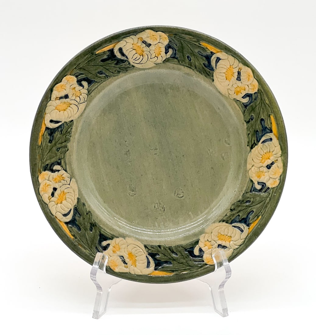 Newcomb Art Pottery Plate (1 of 4)