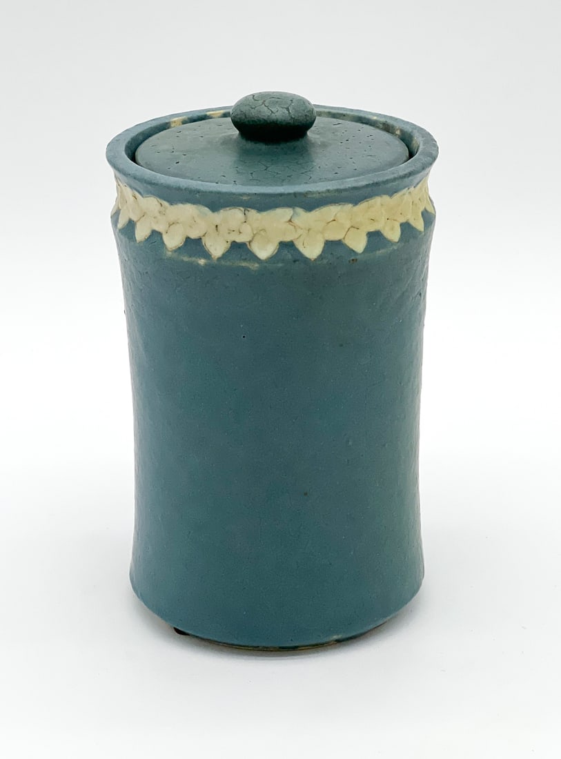 Ellen Farrington Grueby Art Pottery Jar (1 of 6)