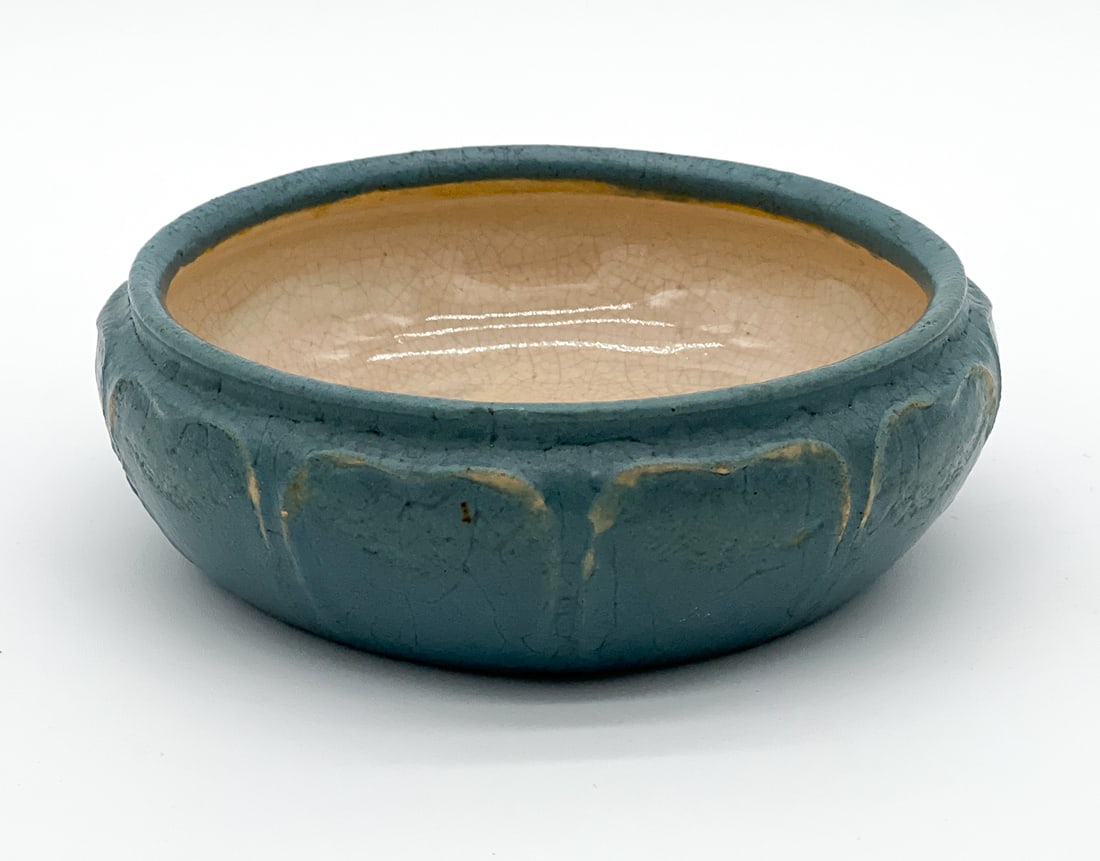 Ellen Farrington Grueby Art Pottery Bowl (1 of 7)