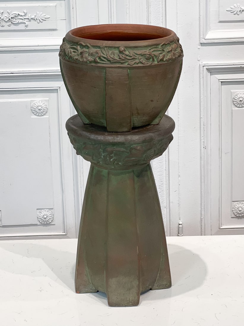 Frank Ferrell Peters And Reed Pottery Planter (1 of 10)