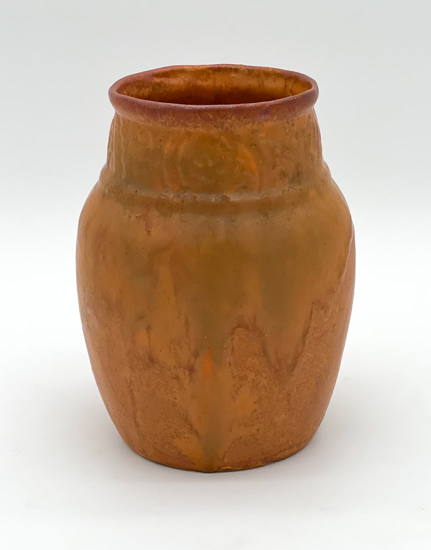 Hull House Kilns Art Pottery Vase (1 of 6)